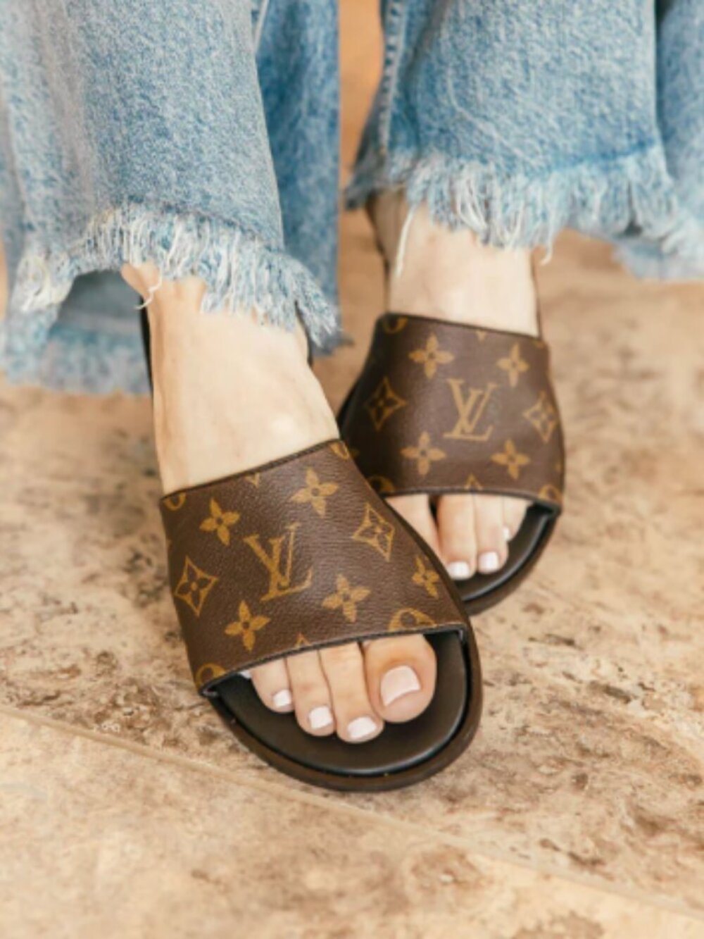 LV Sandal Flats